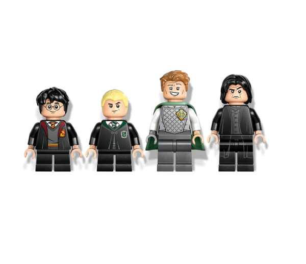 LEGO Harry Potter Hogwarts Castle: Dueling Club (76441) - Image 3