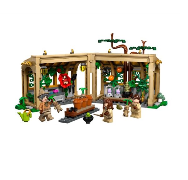 Lego Harry Potter Hogwarts Castle: Herbology Class  390τμχ  76445 - Image 2