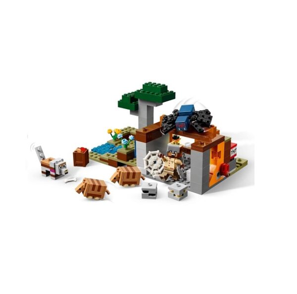 LEGO Minecraft The Armadillo Mine Expedition (21269) - Image 2