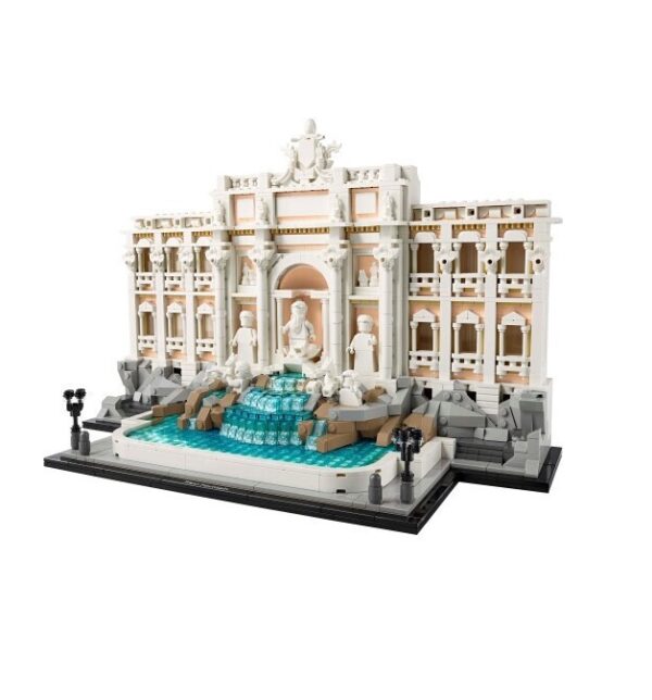 LEGO Architecture Trevi Fountain (21062) - Image 2