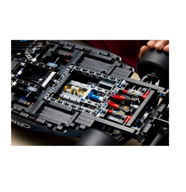 LEGO Technic Oracle Red Bull Racing RB20 F1 Car (42206) - Image 5