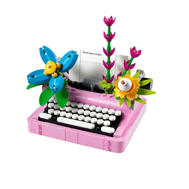LEGO Creator 3in1 Typewriter With Flowers (31169) - Image 2