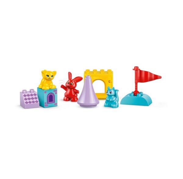 LEGO Duplo Hopsy's Castle Game (10450) - Image 4