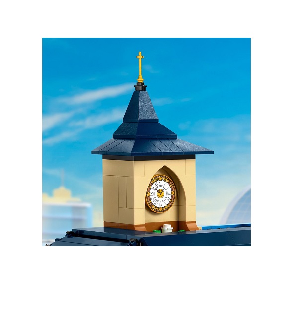 LEGO City Central Train Station (60469) - Image 7