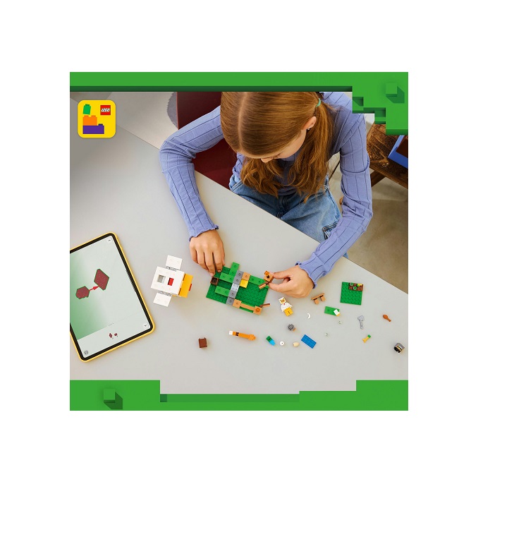 LEGO Minecraft Chicken Farm 21585 - Image 6